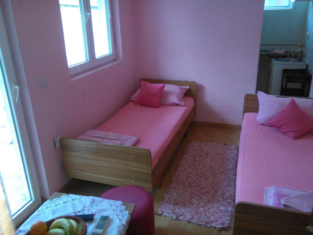 Apartmani Pikula Sutomore Extérieur photo