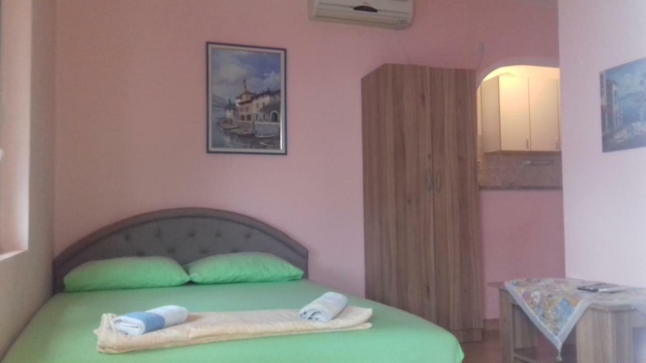 Apartmani Pikula Sutomore Extérieur photo